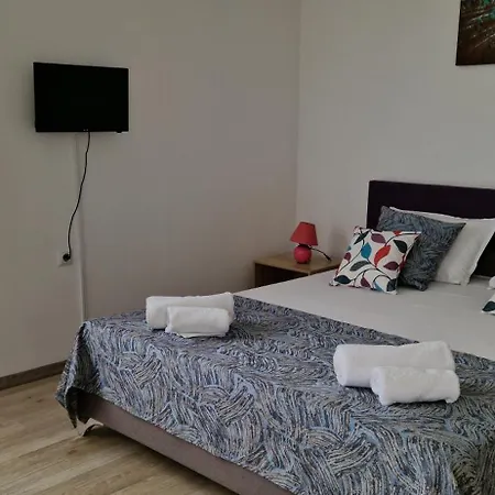 Casa Del Mar בית הארחה 3*